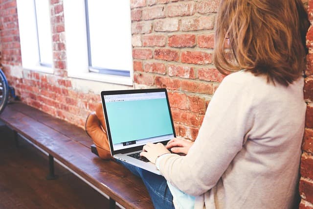 How Email Chains Work in Email Marketing
